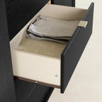 Commode Glam avec 5 tiroirs, plateau en faux marbre et pieds en laiton